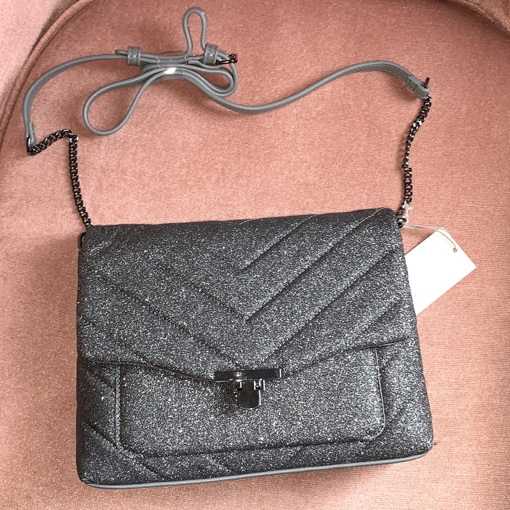 Black glitter quilted style bag ▪️